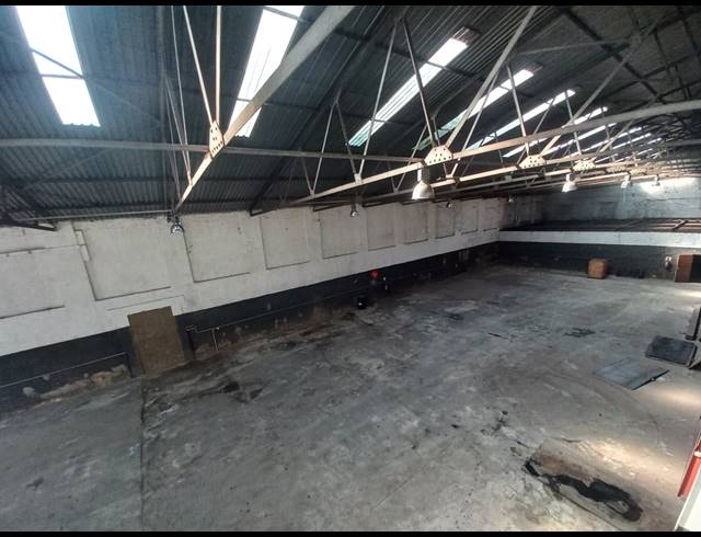 1,260M² FACTORY TO LET IN ANGELO